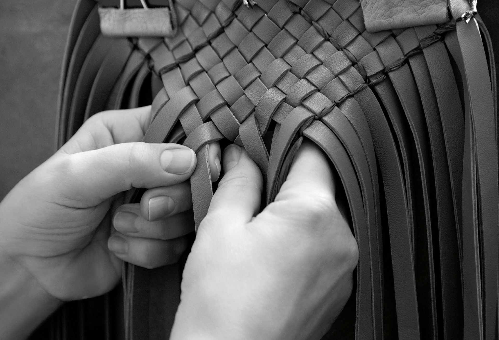 젠테스토어_Brand LAB:Bottega Veneta